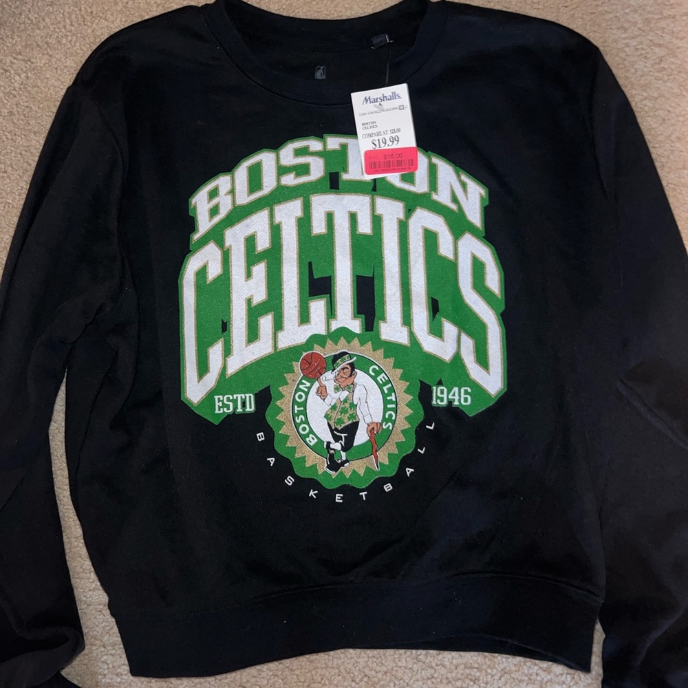 NWT Boston Celtics Long Sleeve Crop